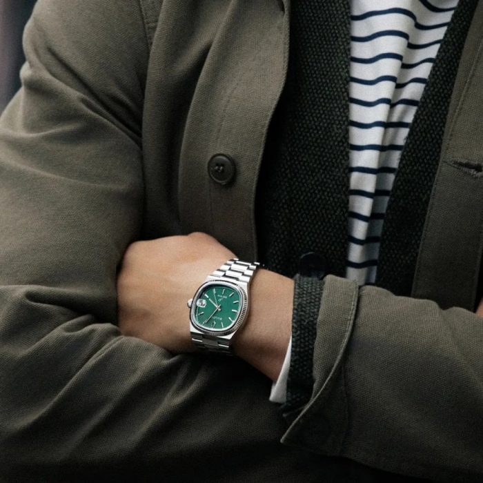 Bulova
Unisex Super Seville Green Dial Stainless Steel Watch