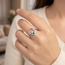 The Ultimate Guide to Claddagh Rings: How to Wear Them and Their Beautiful Meaning