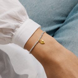 The Joma Jewellery Gift Guide Quiz: Finding the Perfect Meaningful Bracelet