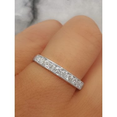 9ct Canadian WG 0.33ct Round Brilliant Wedding/Eternity Ring Diamond carat weight - 0.33ct Cut - Round Brilliant Colour - G/H Colour Clarity - Si1/Si2  Size M (Sizes Available to Order)