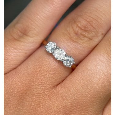 9ct Yellow Gold 1.00ct Total Three Stone Round Brilliant Diamond Ring
