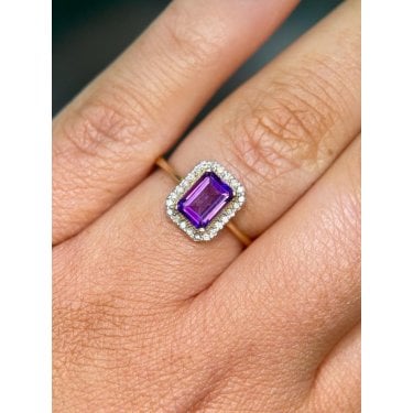 9ct Yellow Gold Emerald Cut Amethyst Diamond Halo Ring