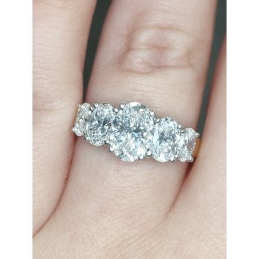 18ct Yellow Gold with Platinum Head 2.60ct Total D/E Colour Oval Cut Five Stone LAB Grown Diamond Certified Ring 