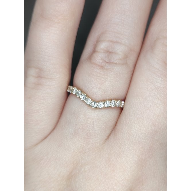 Faith Diamonds 9ct Yellow Gold 0.42ct D/E Colour Total Round Brilliant Cut Claw Set Curved LAB Grown Diamond Certified Ring