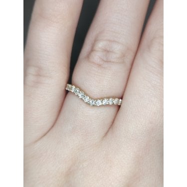 9ct Yellow Gold 0.42ct D/E Colour Total Round Brilliant Cut Claw Set Curved LAB Grown Diamond Certified Ring
