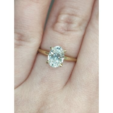 9ct Yellow Gold 1.10ct D/E Colour Oval Cut Solitaire LAB Grown Diamond Certified Ring