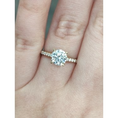 9ct Yellow Gold 1.30ct D/E Colour Total Round Brilliant Cut Solitaire with Diamond Shoulders LAB Grown Diamond Certified Ring