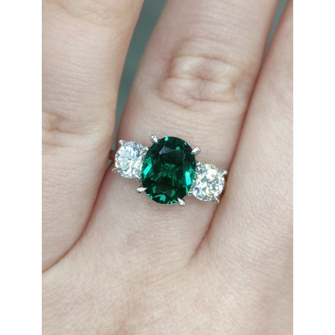 Faith Diamonds 9ct Yellow Gold 1.49ct Oval Emerald with 1.00ct D/E Round Brilliant Cut Diamond Sides LAB Grown Diamond Certified Ring
