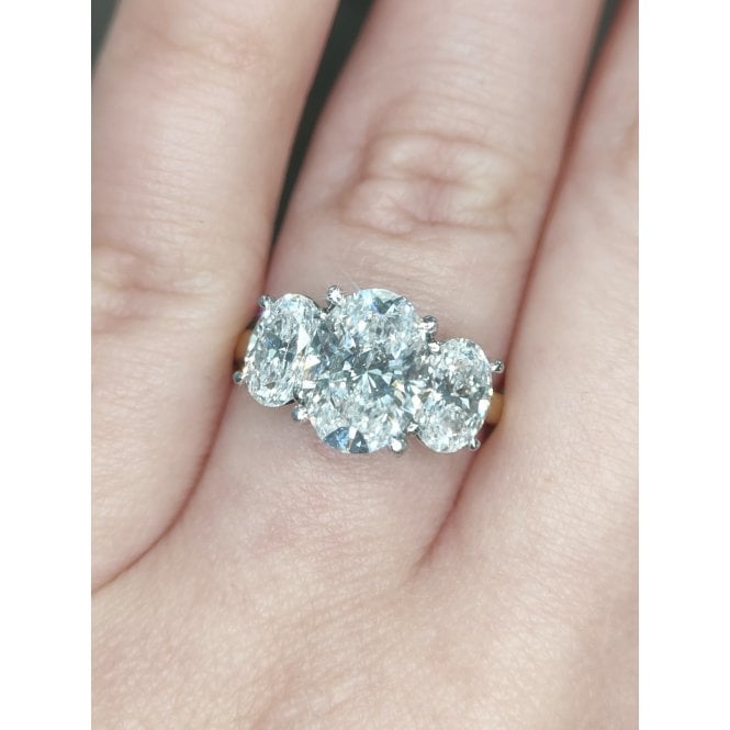 Faith Diamonds 9ct Yellow Gold 3.47ct Total D/E Colour Oval Cut Three Stone LAB Grown Diamond Certified Ring