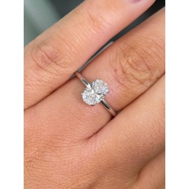 Platinum 1.01ct D/E Colour Oval Brilliant Solitaire LAB Grown Diamond Ring Certified
