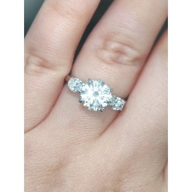 Platinum 2.52ct D/E Colour Three Stone LAB Grown Diamond Certified Ring