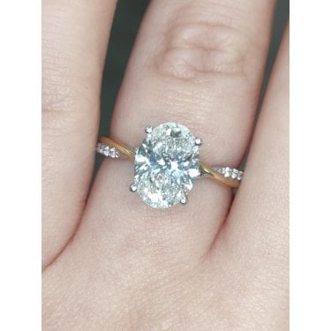 Platinum with 18ct Yellow Gold Twist 2.20ct D/E Colour Total Oval Cut Solitaire & Twist Diamond Shoulders LAB Grown Diamond Certified Ring