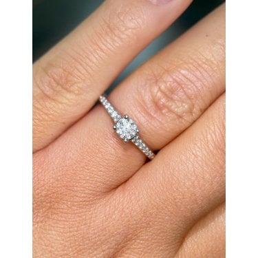 Platinum 0.50ct Total Round Brilliant Solitaire with Diamond Shoulders Ring
