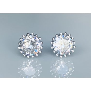 Sterling Silver CZ Round Centre with Oversize Claws Stud Earrings 7x7mm