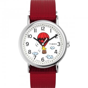 Timex Unisex Weekender x Peanuts Balloon Tribute Red Fabric Strap Watch 